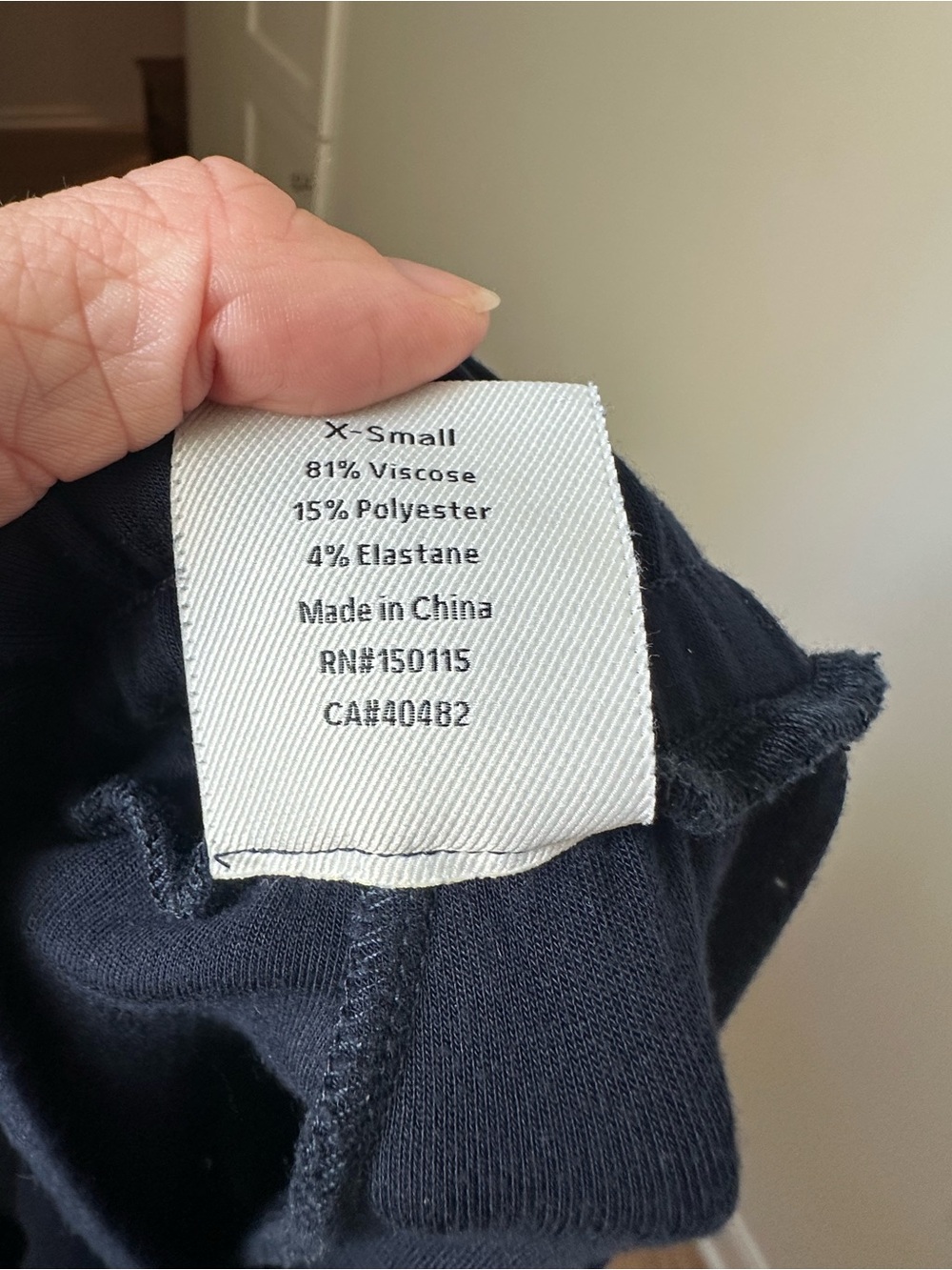 VARLEY Set - Navy Gabriella Sweat (xs) & Rolled Cuff Pant 25 (xs) NWOT - Picture 14 of 15